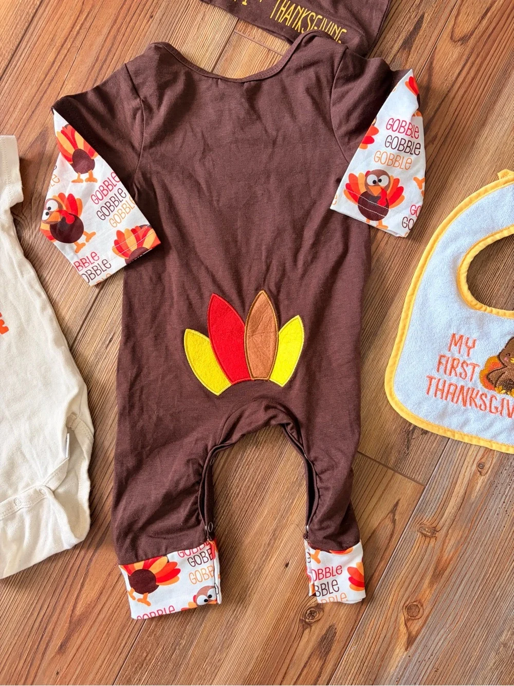 12 Months Thanksgiving Outfits Bib Hat Bodysuit Turkey Theme